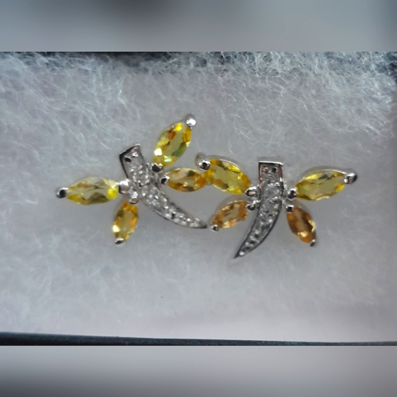 925 Sterling Citrine Dragonfly/Butterfly Earring Very Sparkly and Pretty - Picture 1 of 2